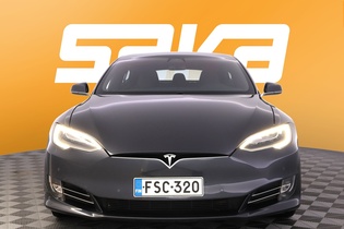Tesla Model S vaihtoauto