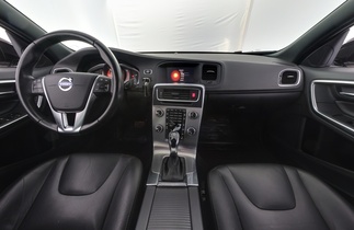 Volvo V60 Cross Country vaihtoauto