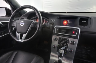 Volvo V60 Cross Country vaihtoauto