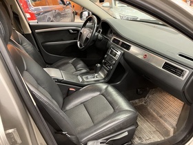 Volvo V70 vaihtoauto