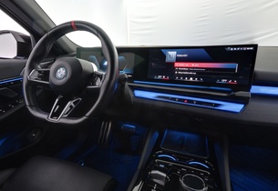 BMW i5 M60 vaihtoauto