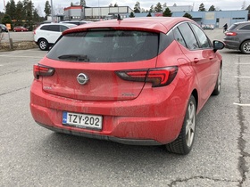 Opel Astra vaihtoauto