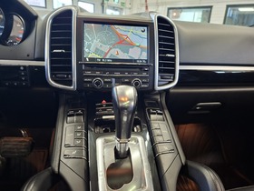 Porsche Cayenne vaihtoauto