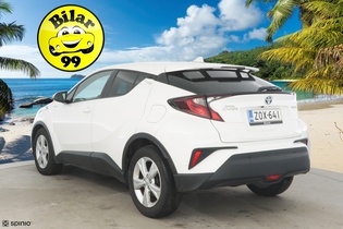 Toyota C-HR vaihtoauto