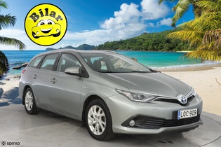 Toyota Auris vaihtoauto