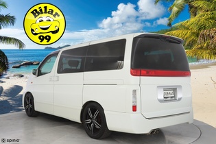 Nissan Elgrand vaihtoauto