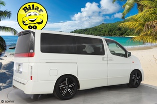 Nissan Elgrand vaihtoauto