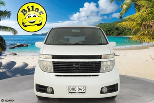 Nissan Elgrand vaihtoauto