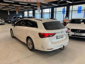 Toyota Avensis vaihtoauto