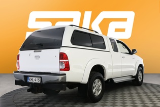 Toyota Hilux vaihtoauto
