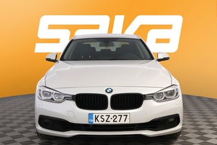 BMW 320 vaihtoauto
