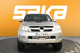 Toyota Hilux vaihtoauto