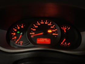 Nissan NV400 vaihtoauto