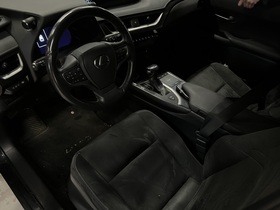 Lexus UX vaihtoauto