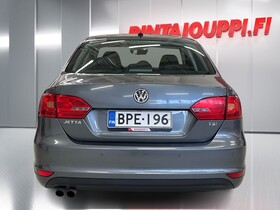 Volkswagen Jetta vaihtoauto
