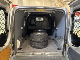 Ford Transit Connect vaihtoauto