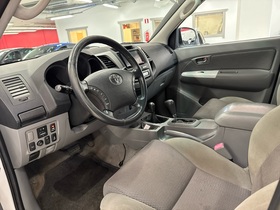 Toyota Hilux vaihtoauto