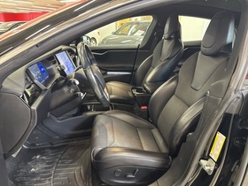 Tesla Model S vaihtoauto