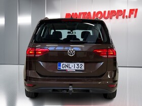 Volkswagen Touran vaihtoauto