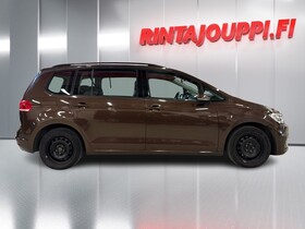 Volkswagen Touran vaihtoauto