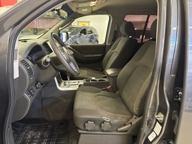 Nissan Navara vaihtoauto