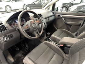 Volkswagen Touran vaihtoauto