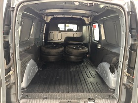 Nissan NV250 vaihtoauto