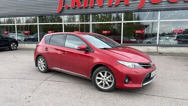 Toyota Auris vaihtoauto