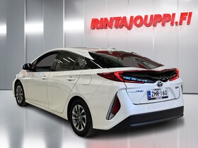 Toyota Prius Plug-in vaihtoauto