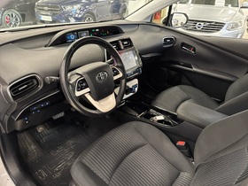 Toyota Prius Plug-in vaihtoauto