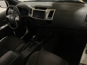 Toyota Hilux vaihtoauto