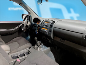 Nissan Navara vaihtoauto