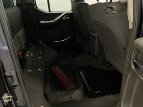 Nissan Navara vaihtoauto