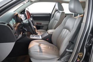 Chrysler 300C vaihtoauto
