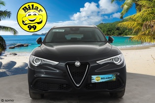 Alfa Romeo Stelvio vaihtoauto