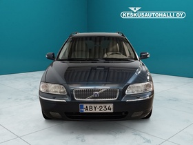 Volvo V70 vaihtoauto