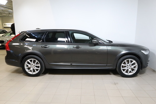 Volvo V90 Cross Country vaihtoauto