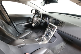 Volvo V60 Cross Country vaihtoauto