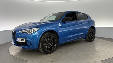 Alfa Romeo Stelvio vaihtoauto
