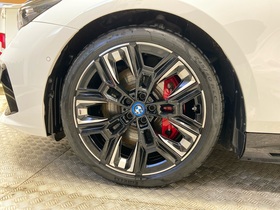 BMW i5 M60 vaihtoauto