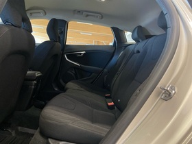 Volvo V40 Cross Country vaihtoauto