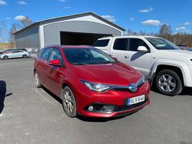 Toyota Auris vaihtoauto