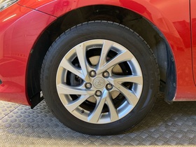Toyota Auris vaihtoauto