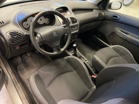 Peugeot 206 vaihtoauto