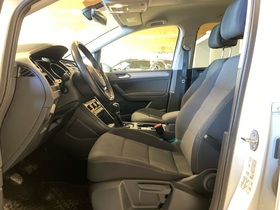 Volkswagen Touran vaihtoauto