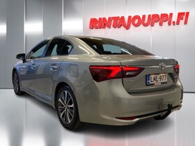 Toyota Avensis vaihtoauto