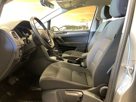 Volkswagen Golf Sportsvan vaihtoauto
