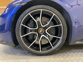 Porsche Taycan vaihtoauto