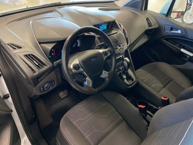 Ford Grand Tourneo Connect vaihtoauto