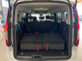 Ford Grand Tourneo Connect vaihtoauto